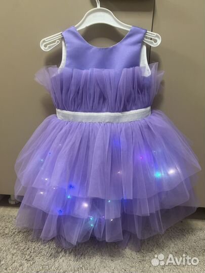 Платье нарядное на девочку 122