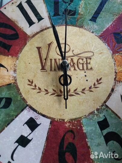 Часы настенные в стиле винтаж