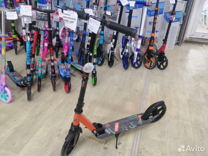 Самокаты для взрослых и детей
