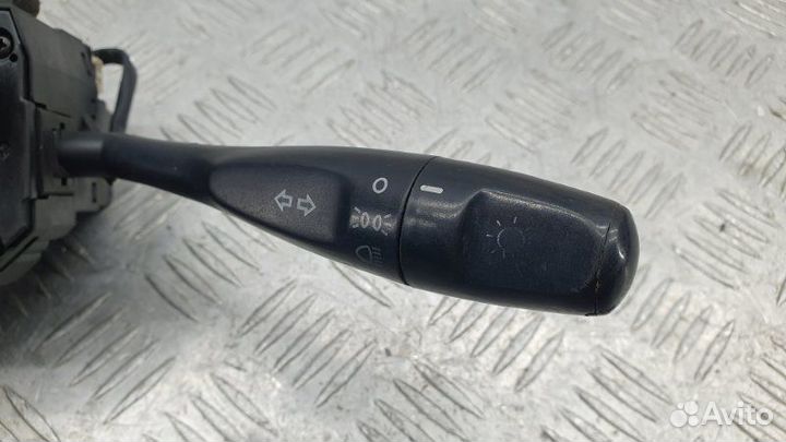 Переключатель поворотов подрулевой Mitsubishi