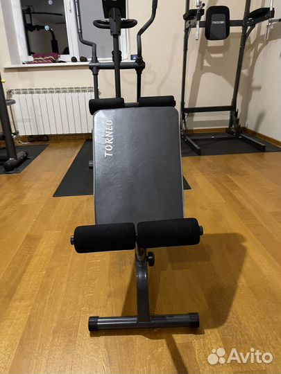 Скамья для пресса и гиперэкстензии torneo
