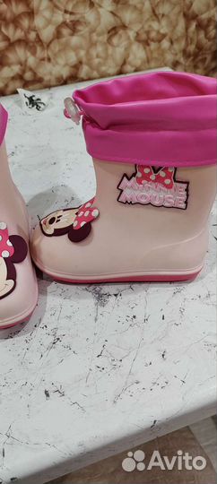 Очень красивые сапожки для девочки