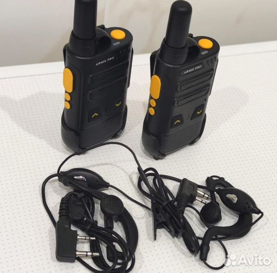 Рация радиостанция с гарнитурой и наушником