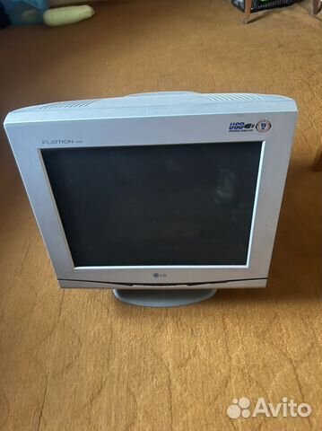 Монитор Lg flatron f900p