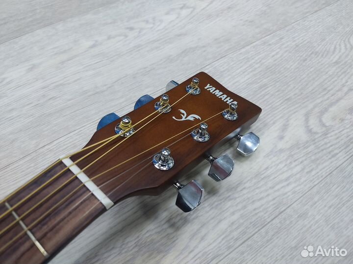 Акустическая гитара Yamaha новая