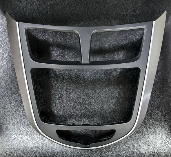 Рамка для 2 din магнитолы hyundai solaris 2015г