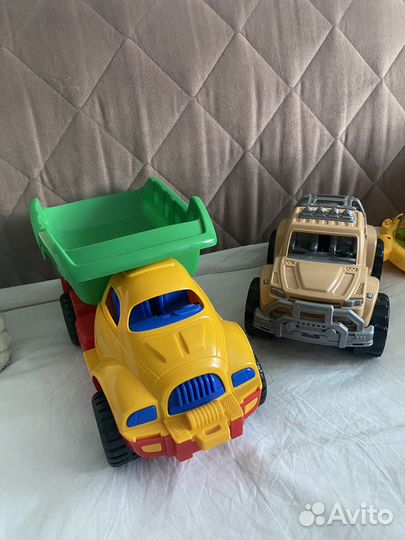 Детские игрушки машины