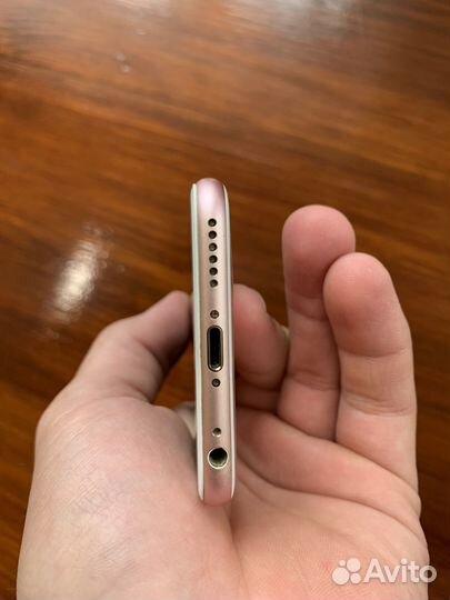 iPhone 6S, 32 ГБ