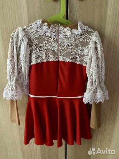 Платье для выступлений фигурного катания