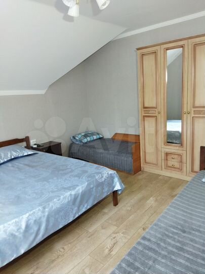 Комната 15 м² в 4-к., 2/2 эт.