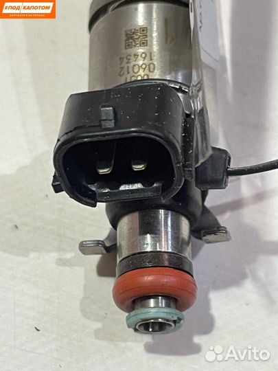 Форсунка топливная Mazda 6 GJ 2013 PE0113250