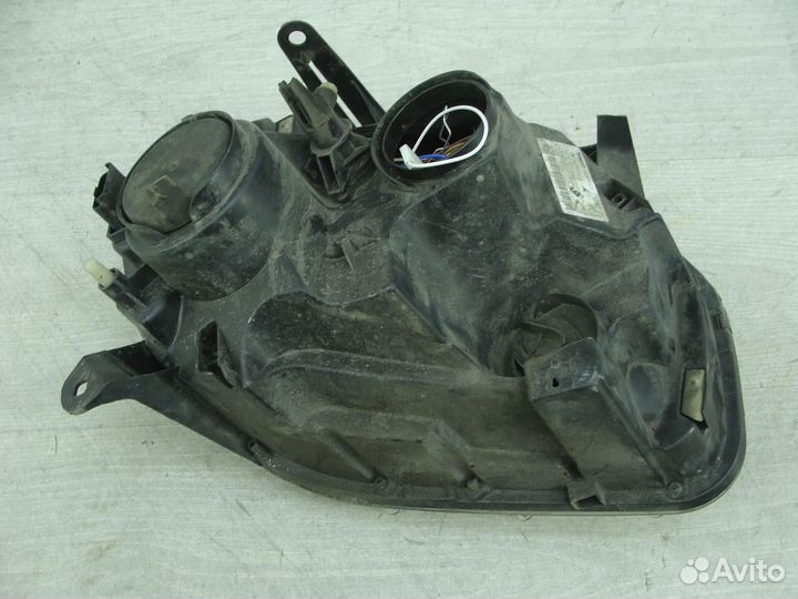 Фара левая Renault Duster