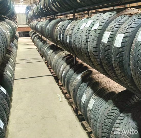 Hankook Winter I'Cept Evo2 W320C 215/55 R17 98M