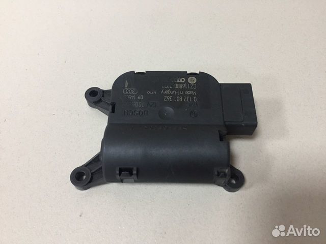 Моторчик заслонки отопителя VAG 3C0907511A
