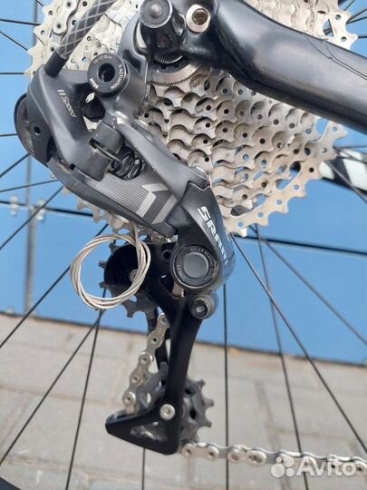 Велосипед specialized stumpjumper carbon