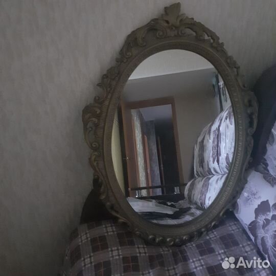 Зеркало настенное