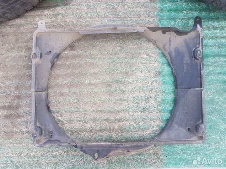 Диффузор радиатора mazda bongo SK22V