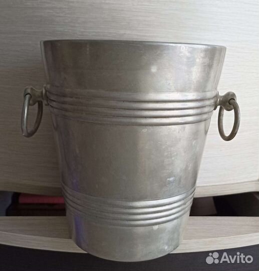 Мельхиоровое ведерко для льда