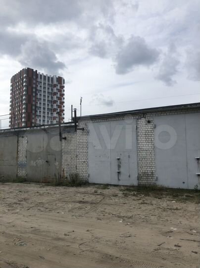 Гараж, > 30 м²