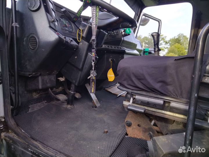 МАЗ 437143-332, 2012