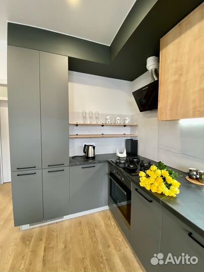 П образная кухня на заказ. Фабрика в Новосибирске