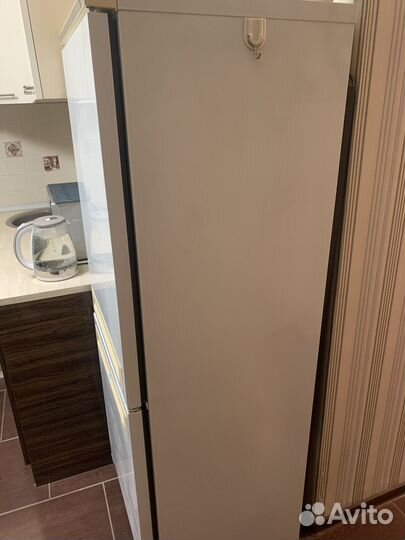 Холодильник