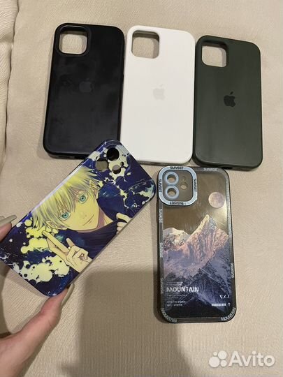 Чехлы на телефон iPhone 12