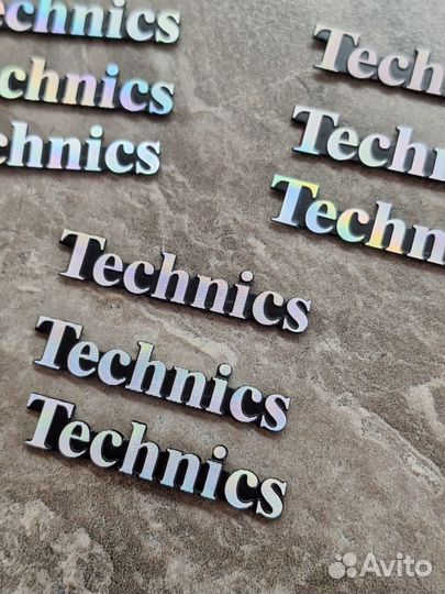 Шильдик Technics