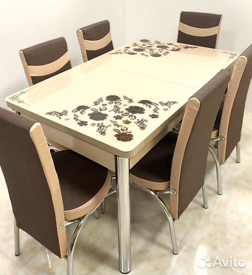 Стол обеденный со стульями