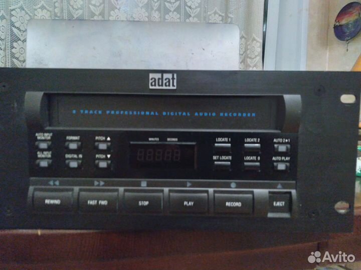 Alesis adat цифровой магнитофон