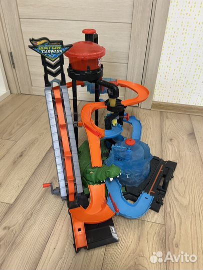 Hot wheels невообразимая автомойка