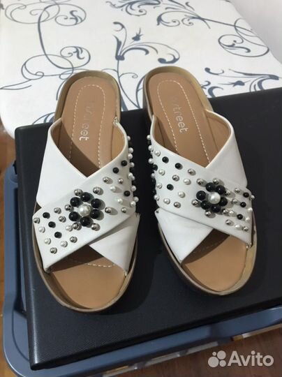 Шлепанцы женские 36 размер