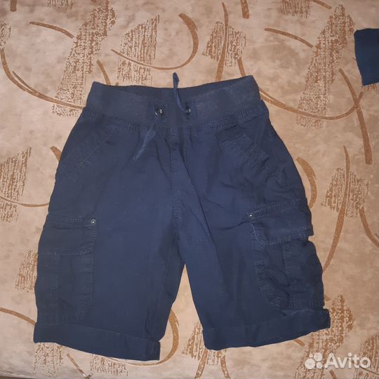 Продам шорты 2-3 года