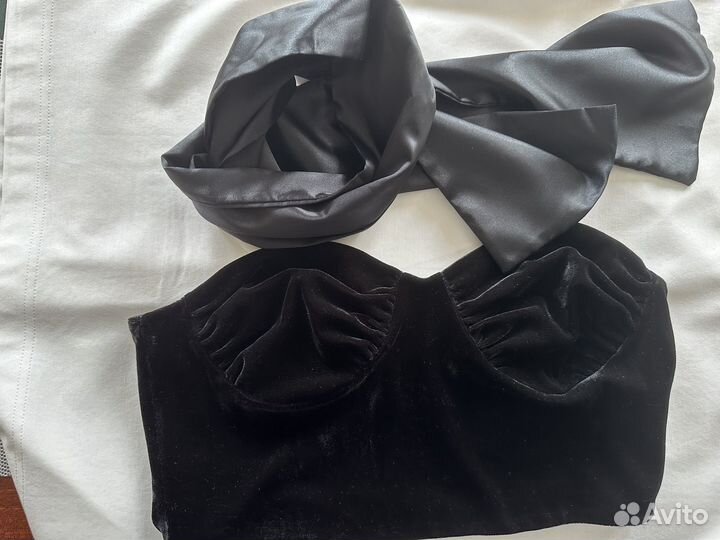 Топ из черного бархата