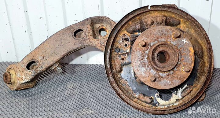 Рычаг продольный задний правый Nissan Wingroad Y11