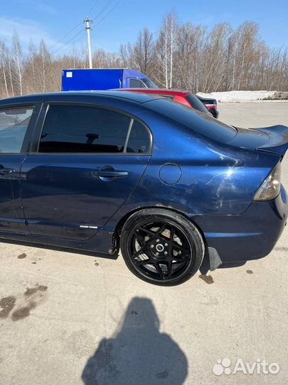 Спойлер ducktail Civic 4D