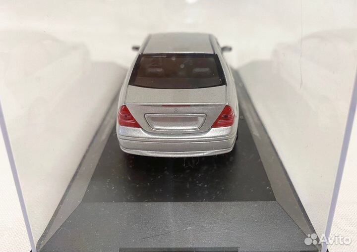 Модель автомобиля Mercedes-Benz