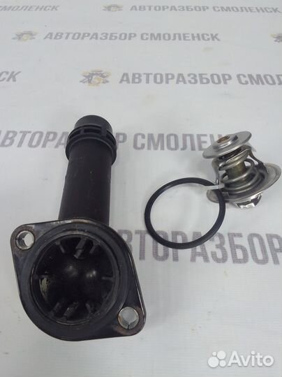 Корпус термостата Volkswagen Passat 038121121b Ajm