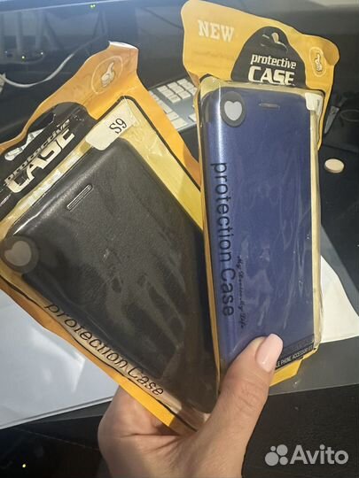 Два новых чехла книжка для Samsung Galaxy S9