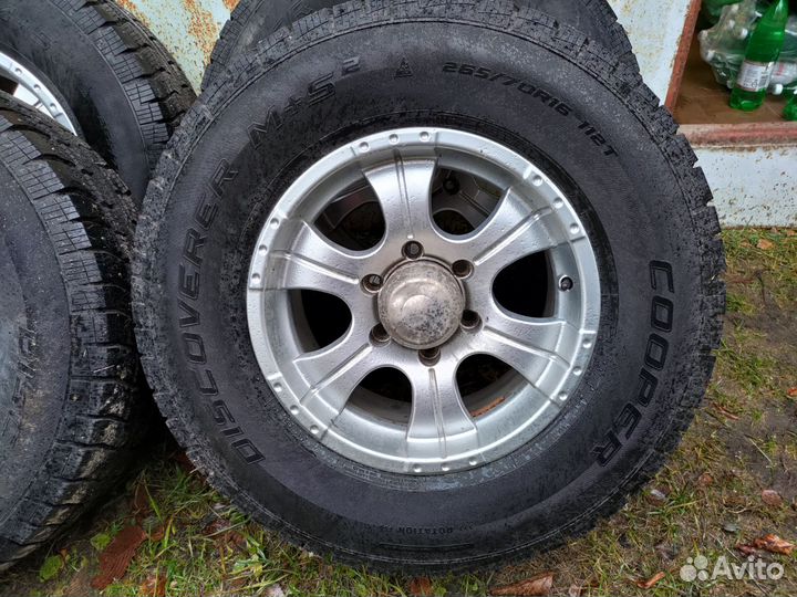 Cooper discoverer m+s2 265/70r16 на дисках