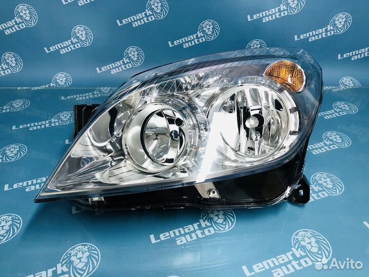 Фара левая Opel Astra H