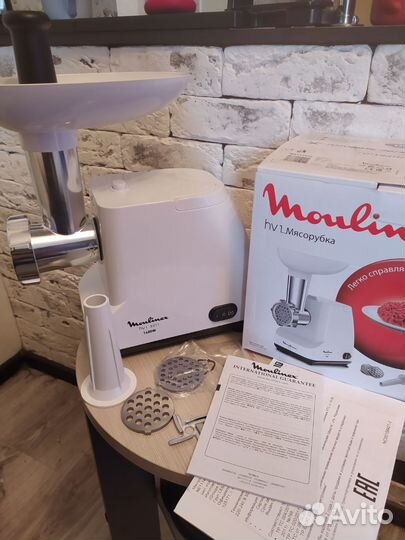 Мясорубка электрическая moulinex новая