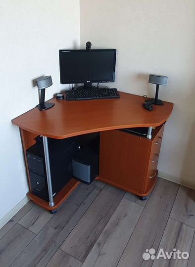 Компьютерный стол бу