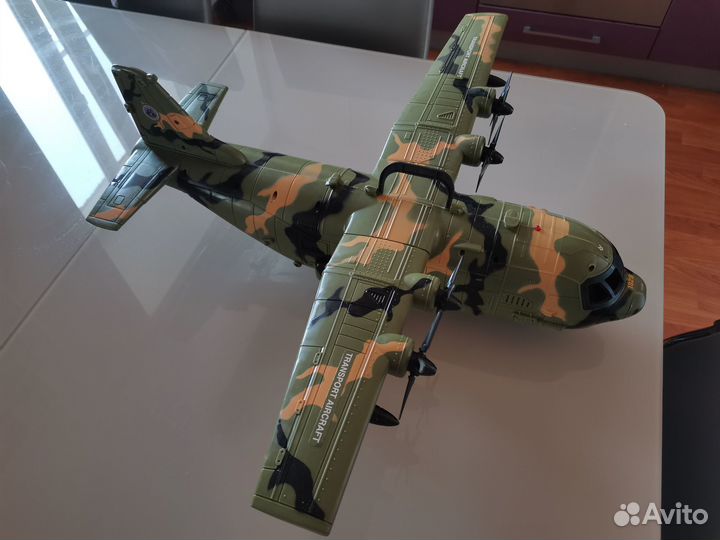 Самолёт Армия с солдатами (свет, звук)