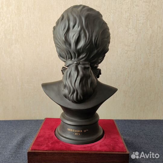 Уникальный бюст принцессы Анны. Royal Doulton