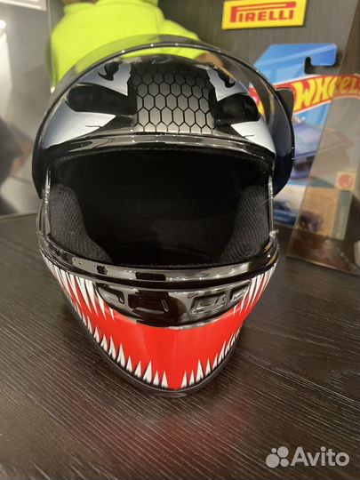 Мото шлем для кошек и игрушка