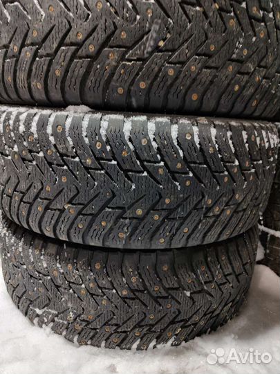 Nokian Tyres Hakkapeliitta 8 SUV 265/60 R18 114T