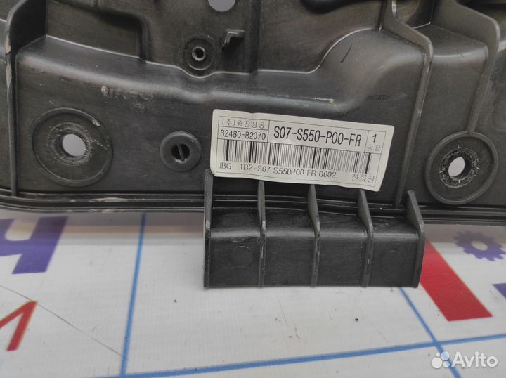 Стеклоподъемник электр. передний правый Kia Soul 2 (PS) 82481-B2010