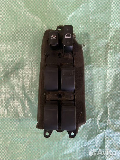 Блок управления стеклоподъемниками Toyota Aristo