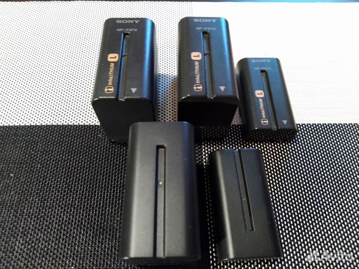 Видеокамера Sony HDR-AX2000 компл. для видеосъемки